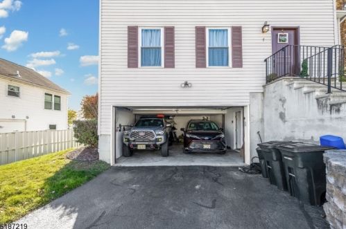 7 Jessica Ln, Dover NJ  07801-4743 exterior