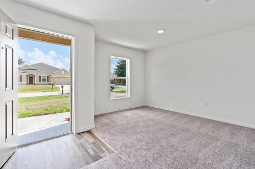 740 Avens St, Fort Pierce, FL 34983-8757