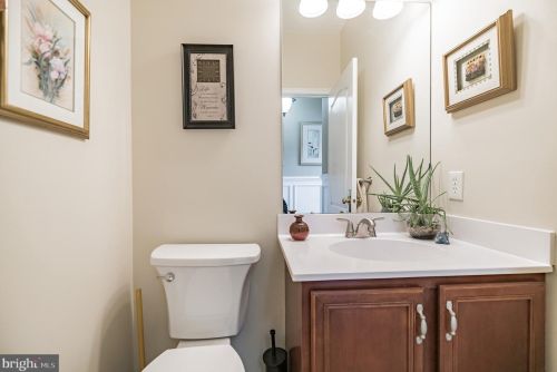 2037 Carmel Dr, Jamison PA  18929-1438 exterior