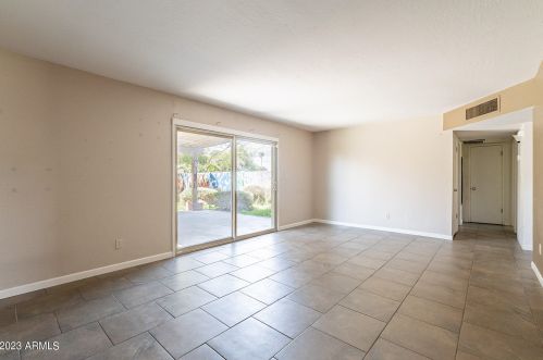 6836 13 Pl, Phoenix AZ 85042-5408 exterior