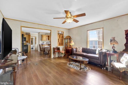116 Brownstone Park, Hummelstown, PA 17036-9282