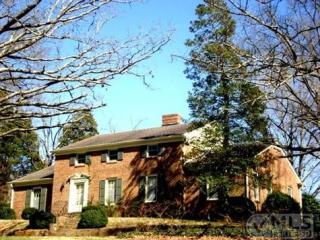 106 Oak Hill Dr, Mc Minnville, TN 37110-1824