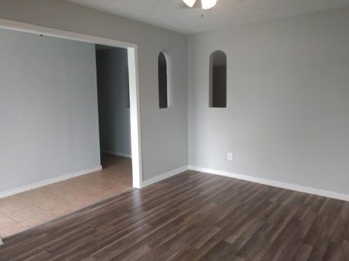 2607 16th Ave, Texas City, TX 77590-5010