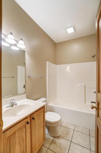 7115 Van Wagener Rd, London OH  43140-8425 exterior