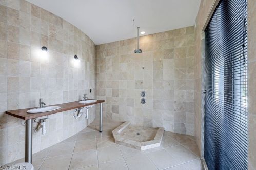 4150 Dingman Dr, Sanibel FL 33957-5107 exterior