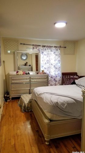 139-06 Springfield Blvd, Jamaica, NY 11413-2513