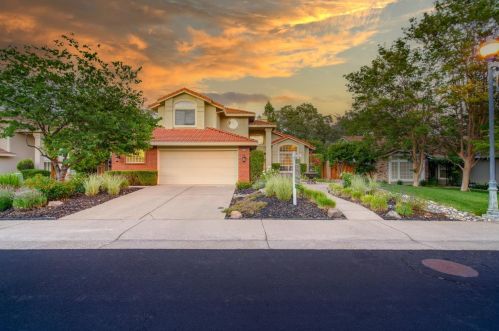 111 Burrill Dr, Folsom CA  95630-2270 exterior