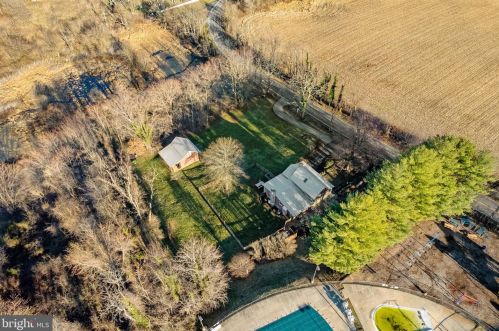 39580 Lovettsville Rd, Lovettsville VA  20180-2008 exterior