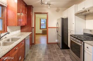 126 8th Ave, South Saint Paul MN  55075-2051 exterior