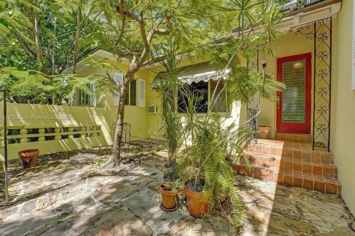 107 103rd St, Miami, FL 33138-2328