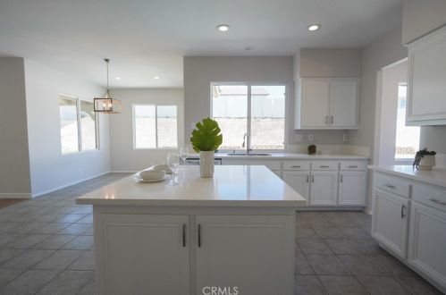 42333 Ridge View Dr, Lancaster CA 93536-7382 exterior