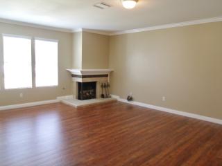 3765 Yvette Way, Carlsbad, CA 92008-2559