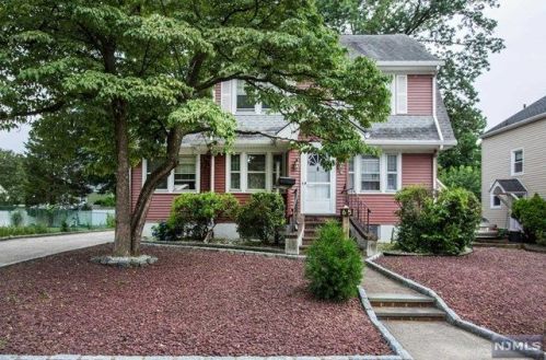 65 Shadyside Ave, Dumont, NJ 07628-3609