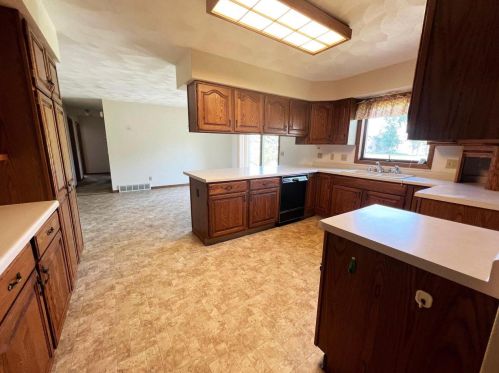 275 Germania St, Randolph, WI 53956-1400