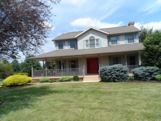 3 Tiffany Dr, Carlisle, PA 17015-8520