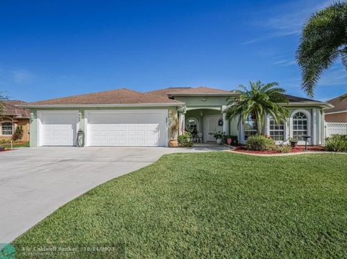 2655 Fair Isle Rd, Fort Pierce, FL 34987-2093