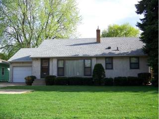 1386 County Road B, Saint Paul, MN 55113-4213