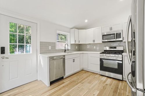 24 Peekskill Hollow Rd, Tompkins Corners NY  10579-3213 exterior