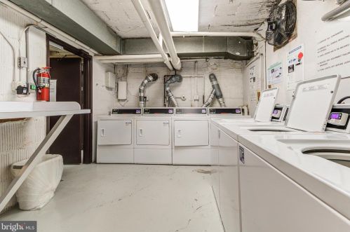 18 9th St, Washington DC 20003-1332 exterior