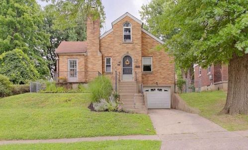 6466 Elbrook Ave, Cincinnati, OH 45237-4302