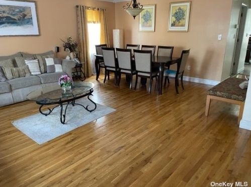 105-36 170th St, Jamaica, NY 11433-2035