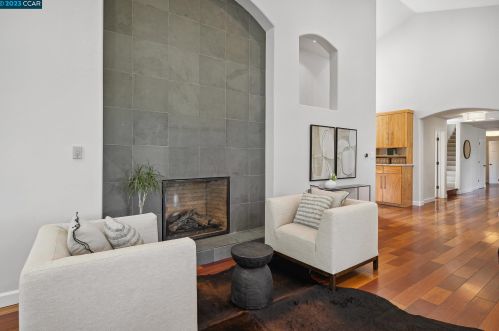 8 Fern Way, Orinda CA  94563-3810 exterior