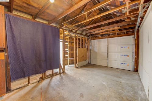 1136 92 Ave, Oakland CA 94603-1358 exterior