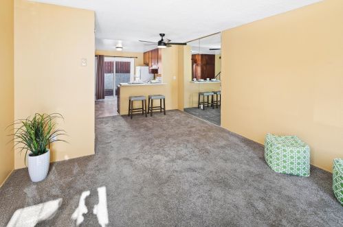 6492 Bell Blf Ave, San Diego CA 92119-1046 exterior