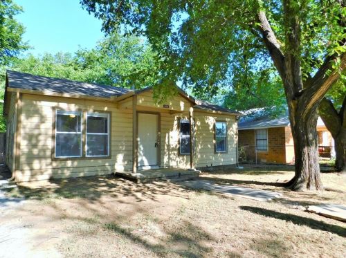 1014 Peak St, Denton TX  76201-6640 exterior