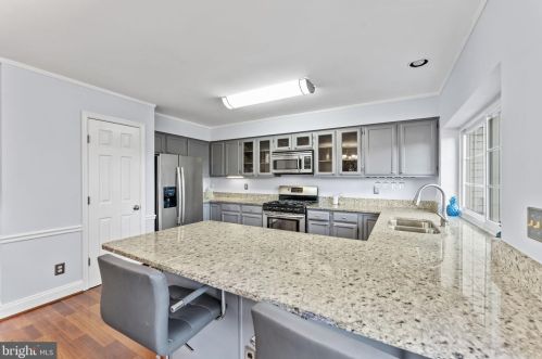 16869 Miranda Ln, Woodbridge VA  22191-5142 exterior