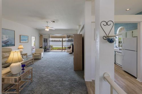 6518 Ilex Cir, Naples, FL 34109-6855