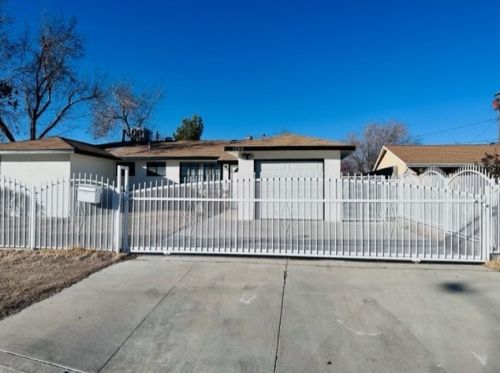 1239 Avenue, Lancaster, CA 93535-6504