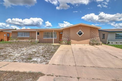 4902 Bola St, New Port Richey, FL 34652-4711
