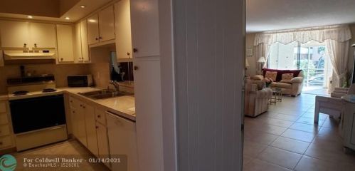 314 10th St, Dania Beach FL  33004-5256 exterior
