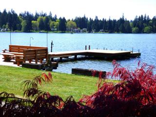 14732 Lake Goodwin Rd, Camano Island, WA 98292-7942