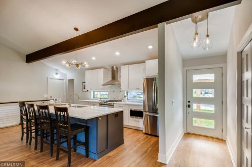 6629 Naomi Dr, Minneapolis, MN 55439-1428