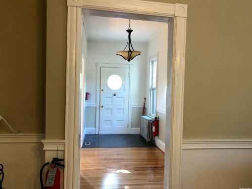 921 Hawkins Ave, Lake Grove NY 11755-1627 exterior