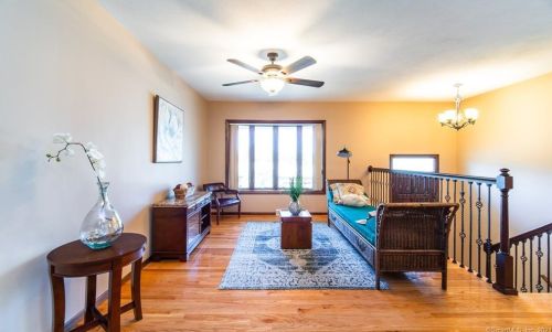 253 Oak Ridge Dr, Middletown CT  06457-1919 exterior
