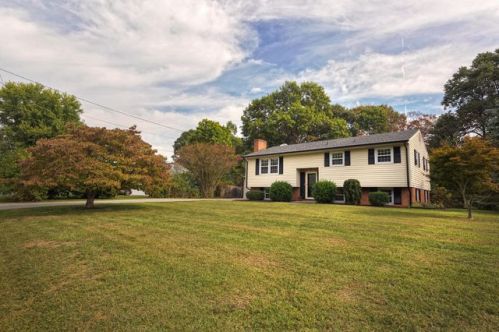 394 Lakeridge Cir, Troutville, VA 24175-6767
