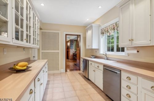 333 Park St, Montclair NJ  07043-2239 exterior