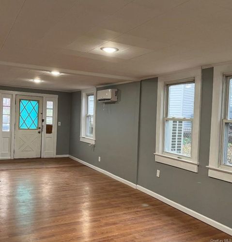 16 Church St, Marlborough, NY 12542-6120