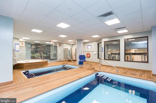 1420 Locust St, Philadelphia PA  19102-4201 exterior