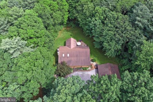 315 Bacon Rd, Red Lion PA  17356-8887 exterior