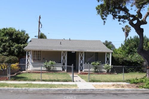 315 Artesia Ln, Long Beach, CA 90805-1310