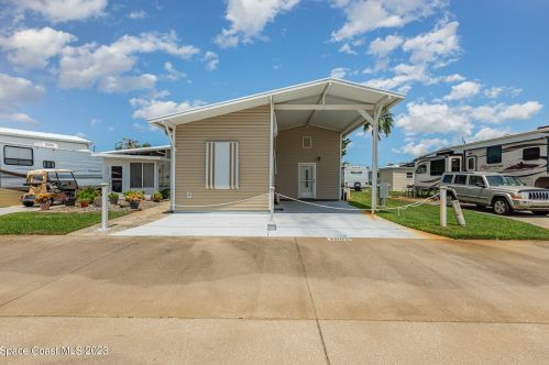 3050 Frontier Dr, Titusville, FL 32796-3915