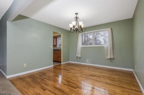 31 Hillery Dr, Roxbury Township NJ  07836-9527 exterior