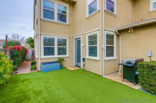 15523 Bristol Ridge Ter, San Diego CA 92127-4128 exterior