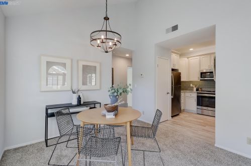 184 Copper Ridge Rd, San Ramon CA  94582-4575 exterior