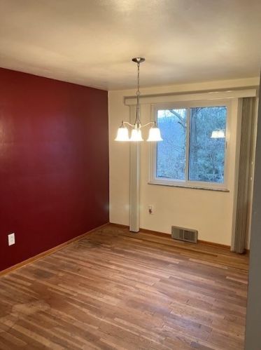 127 Wise Ln, Pittsburgh, PA 15209-1147