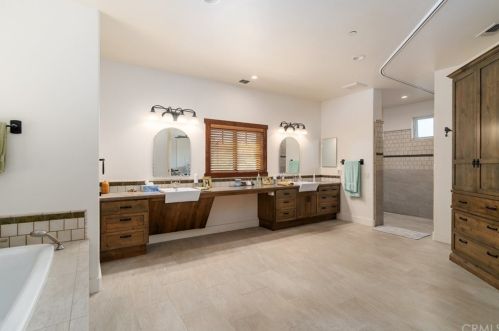 590 Championship Ln, Templeton CA  93465-5138 exterior